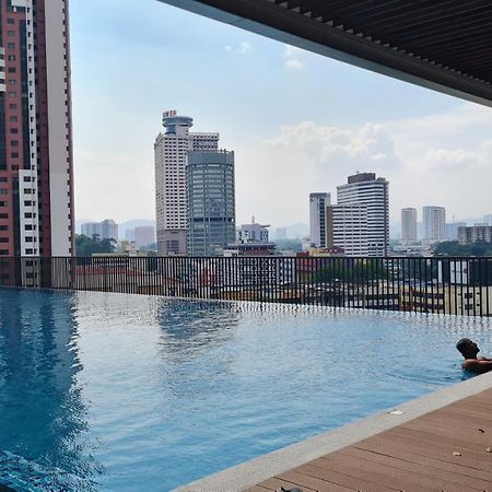 Chambers Serviced Suites Klcc By Cozy Stay Куала Лумпур Екстериор снимка