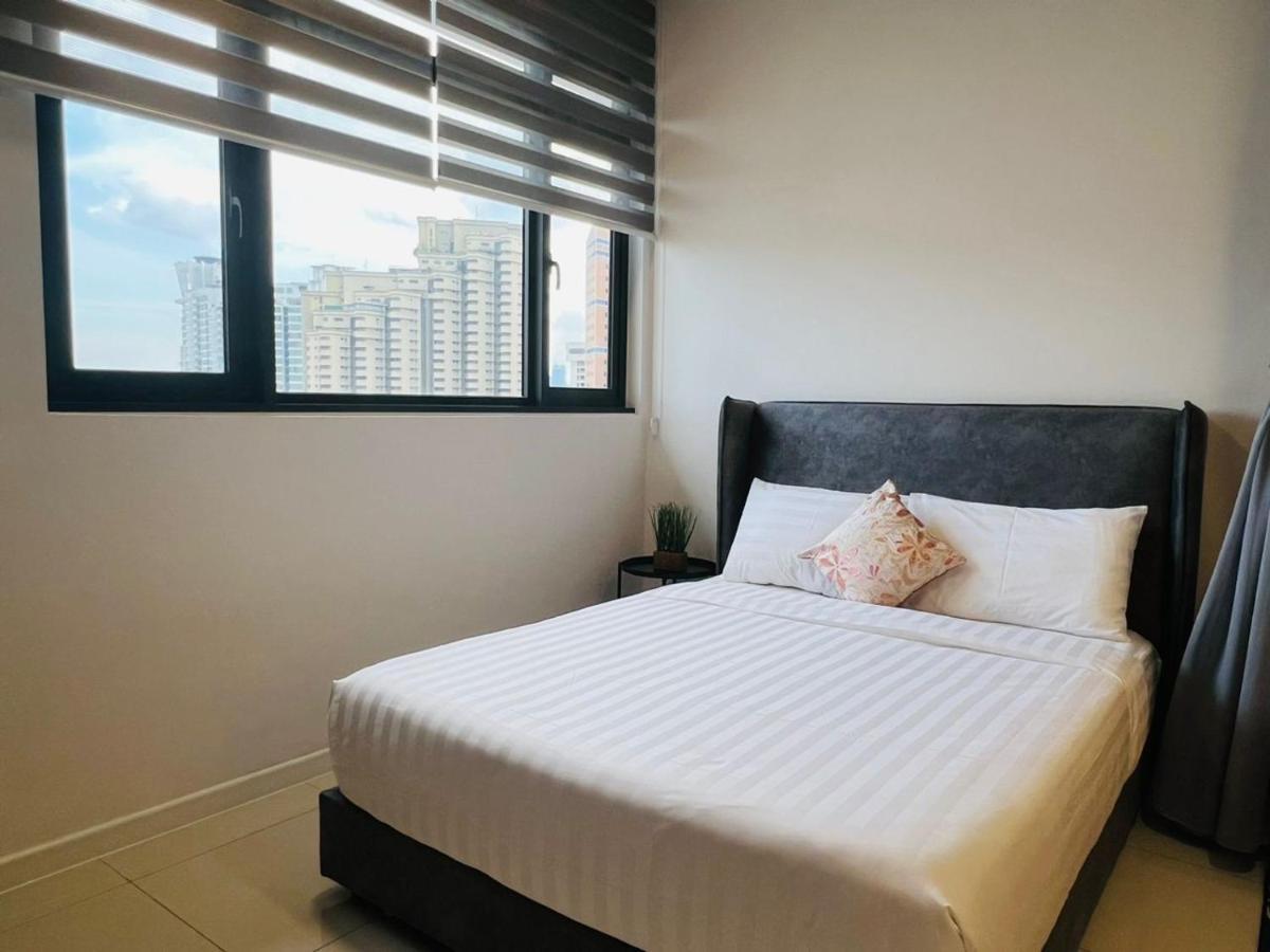 Chambers Serviced Suites Klcc By Cozy Stay Куала Лумпур Екстериор снимка