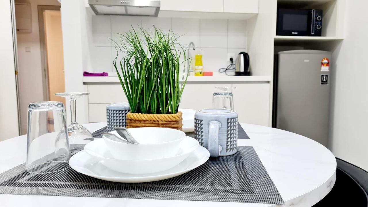 Chambers Serviced Suites Klcc By Cozy Stay Куала Лумпур Екстериор снимка