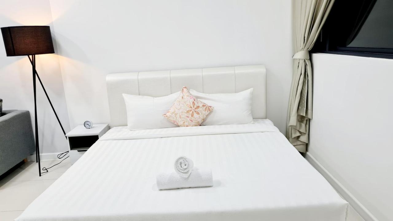 Chambers Serviced Suites Klcc By Cozy Stay Куала Лумпур Екстериор снимка