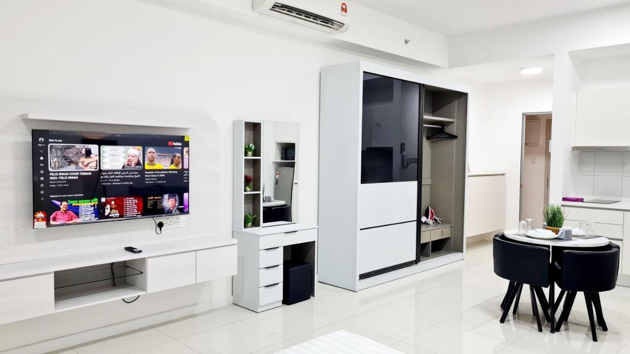 Chambers Serviced Suites Klcc By Cozy Stay Куала Лумпур Екстериор снимка