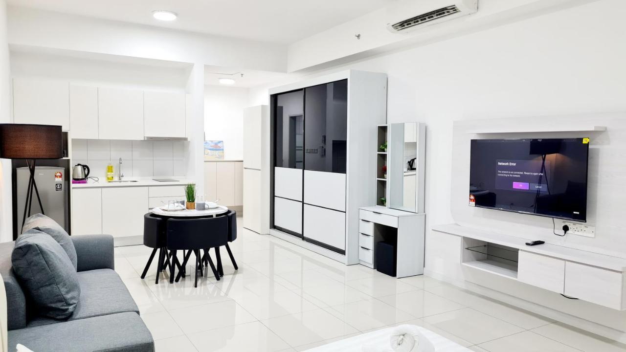 Chambers Serviced Suites Klcc By Cozy Stay Куала Лумпур Екстериор снимка